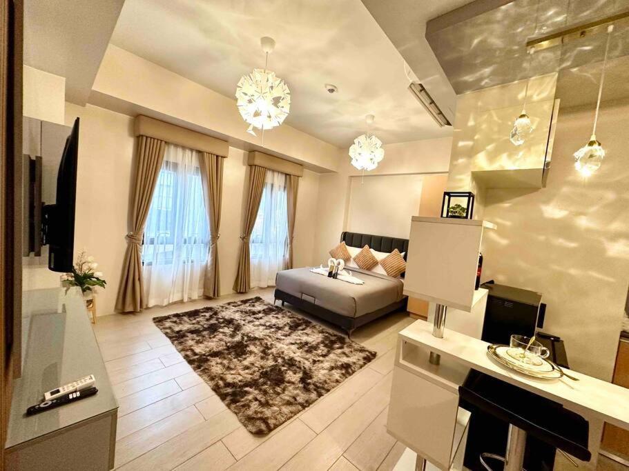 Airport Naia Terminal 3 Insane Interior Apartment Manila Exterior photo